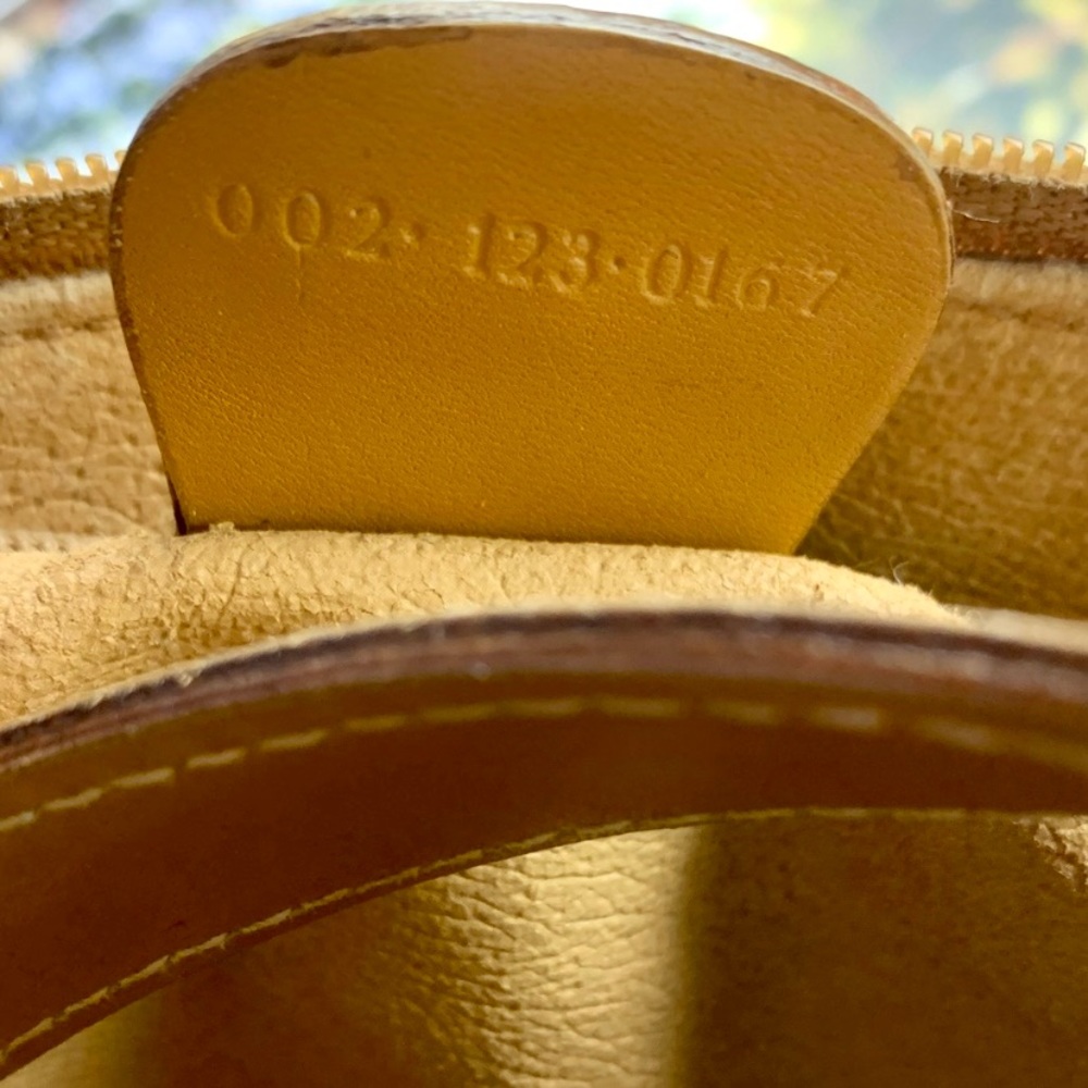 Vintage Gucci Hand Painted - Picture 9 of 12